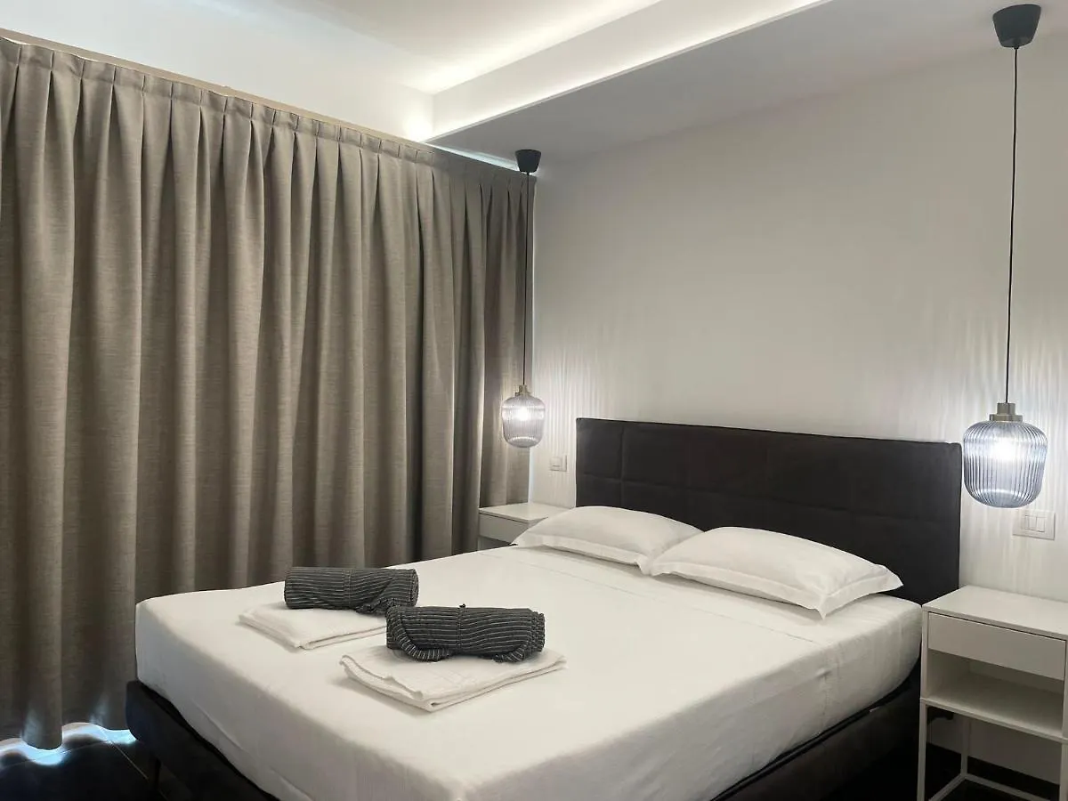 Bardolino Luxury Apartment 0*,  Italy