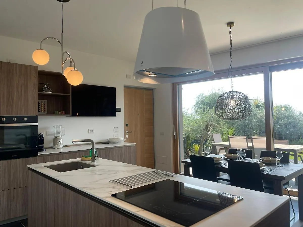 Bardolino Luxury Apartment